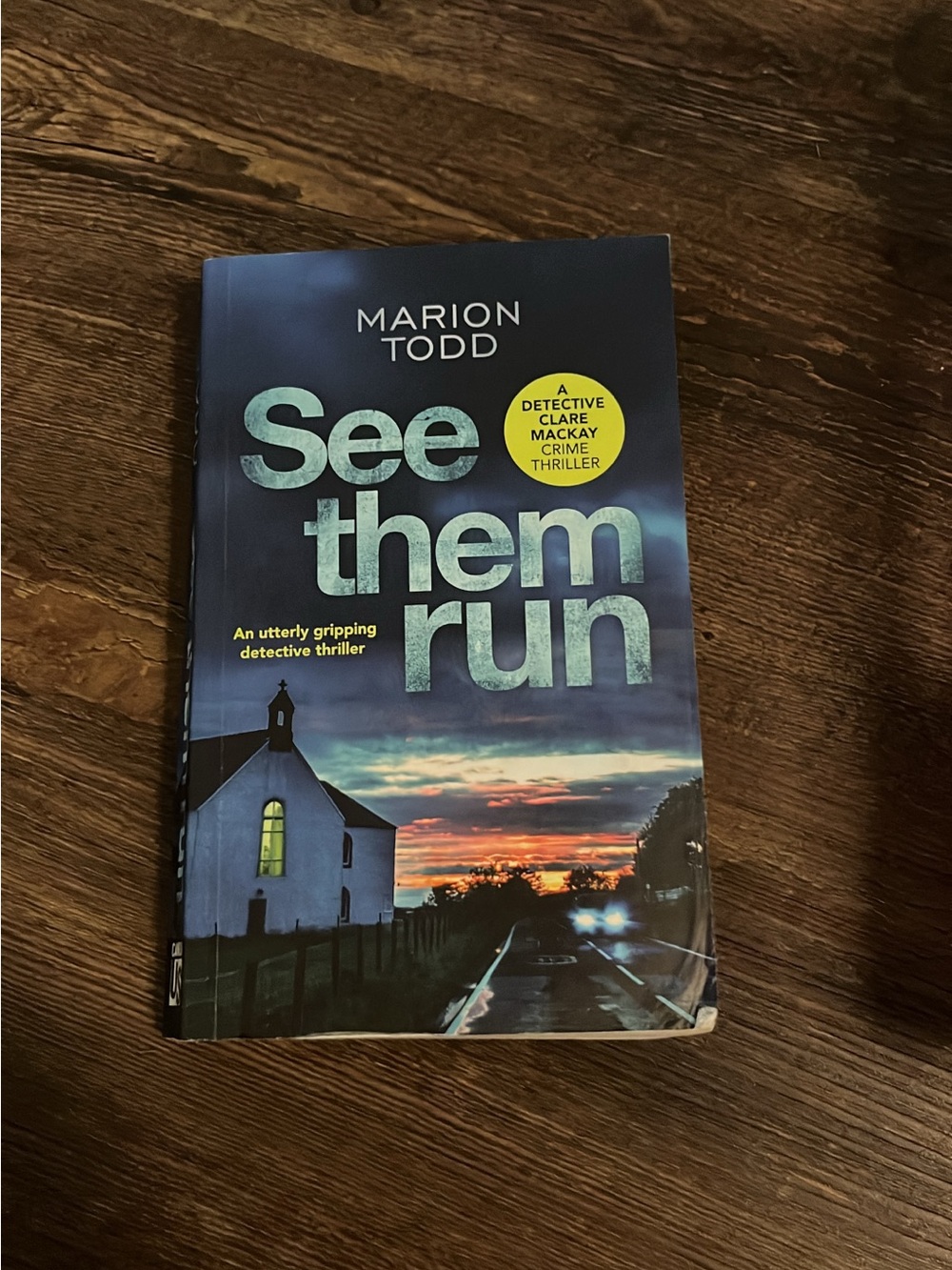 Marion Todd "See Them Run" Paperback Thriller - Blue Cover